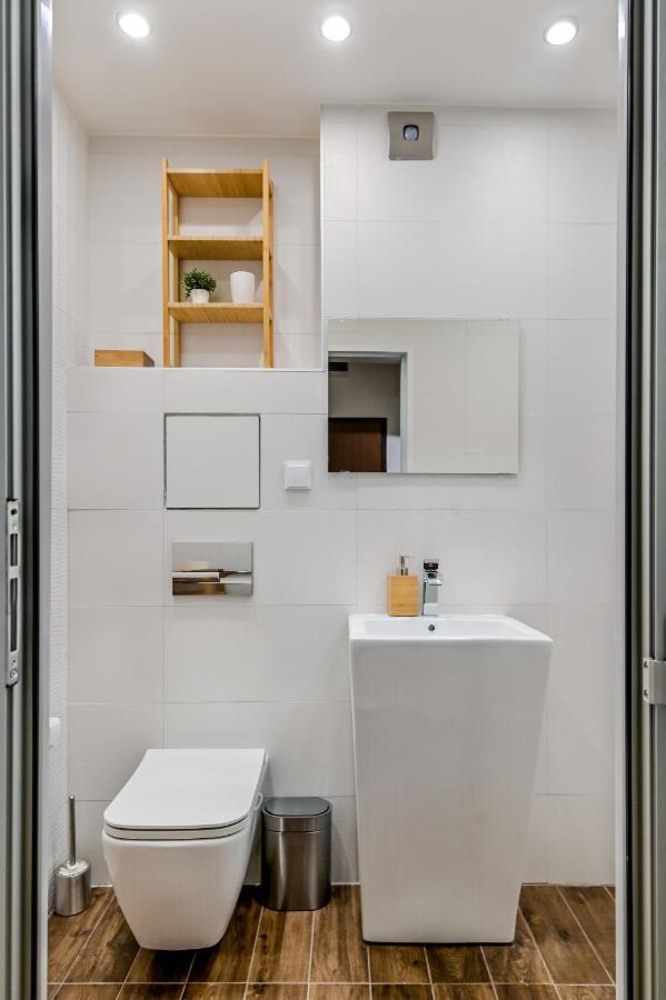 Pieces Of Nature In A Stylish One-Bedroom Flat By Flat Mаnager Sofía Exterior foto