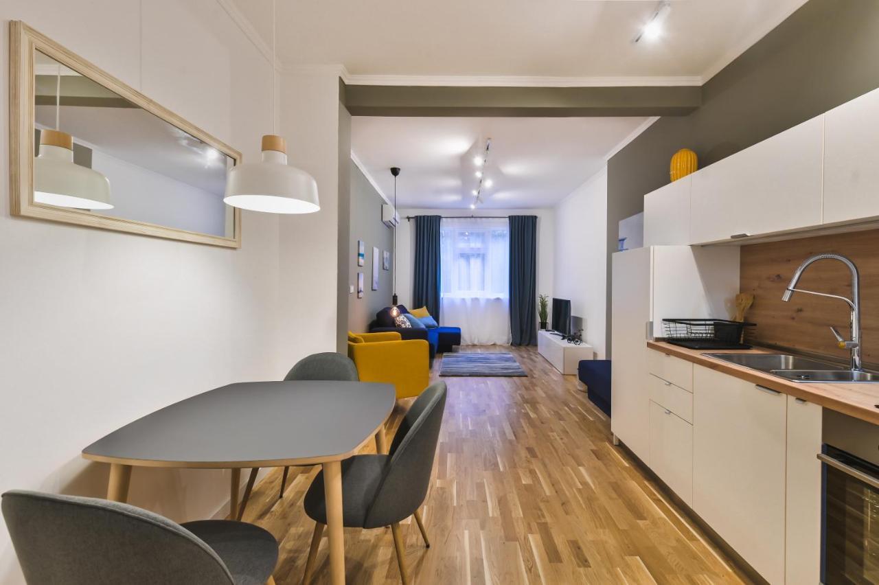 Pieces Of Nature In A Stylish One-Bedroom Flat By Flat Mаnager Sofía Exterior foto